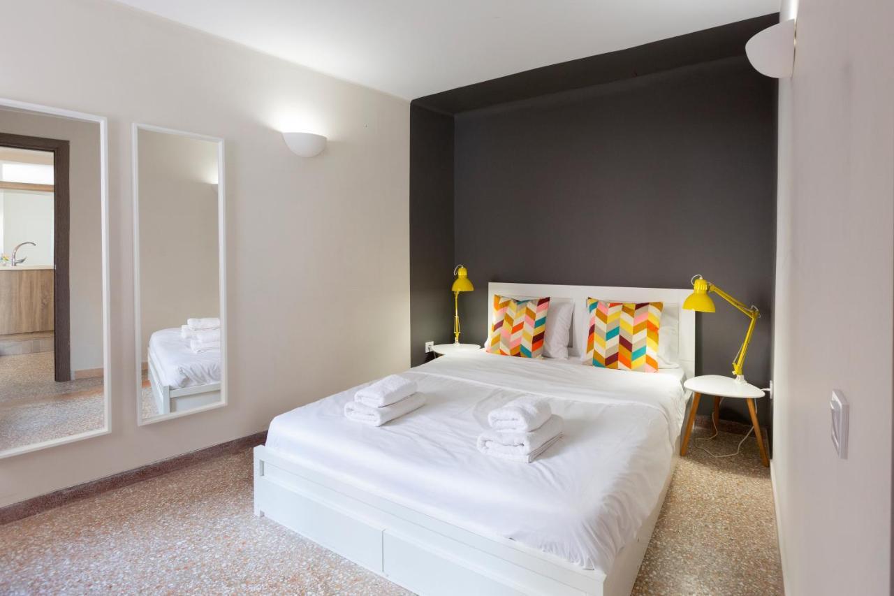 Psirri Place Economy Apartments Centrally Located Athena Bagian luar foto