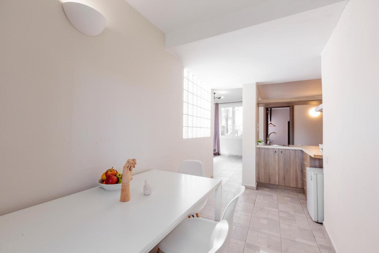 Psirri Place Economy Apartments Centrally Located Athena Bagian luar foto